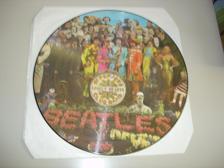 Tumnagel för auktion "BEATLES-Sgt Peppers Lonely Hearts Club Band (BILD-LP, ?, Tyskland?)"