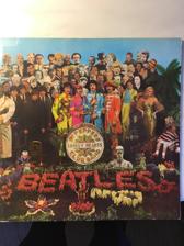 Tumnagel för auktion "The Beatles ” Sgt Peppers Lonely Hearts Club Band ” fr 1967"