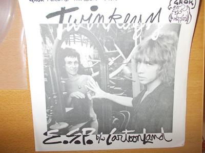 Tumnagel för auktion "Twinkeys 7”; E.S.P. – US garage diy kbd punk"