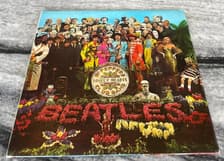 Tumnagel för auktion "THE BEATLES – SGT. PEPPERS LONELY HEARTS STEREO (UK)"