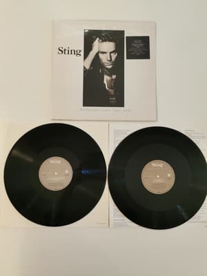 Tumnagel för auktion "LP Vinyl Dubbel Sting: Nothing Like The Sun"