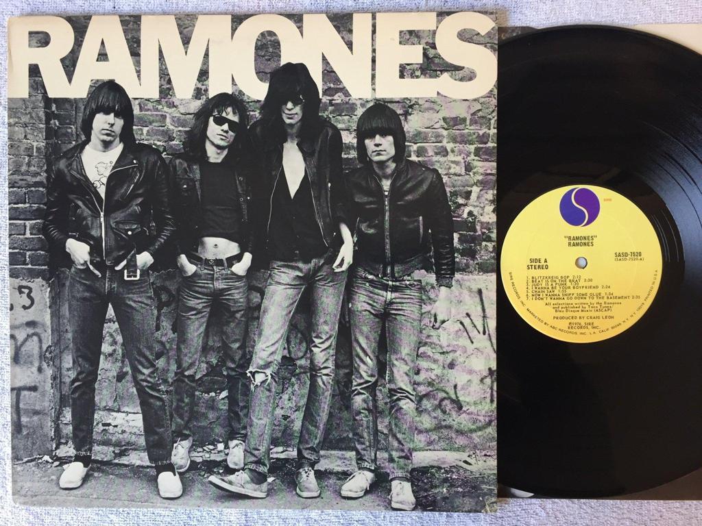 Ramones i wanna be. Группа Ramones. Ramones Ramones 1976. Ramones 1976 album. Группа Ramones Punk.