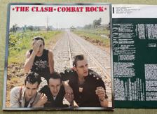 Tumnagel för auktion "CLASH "Combat Rock" CBS 85570 HOLLAND-1982 LP + texter & poster EX+"