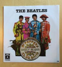 Tumnagel för auktion "**Beatles - Sgt Pepper lonely hearts club band  Svensk PS/45"