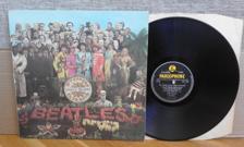 Tumnagel för auktion "The BEATLES - SGT. PEPPER`S LONELY HEARTS CLUB BAND, U.K. PRESS, 1967."