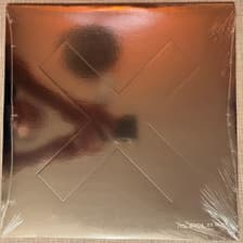 Tumnagel för auktion "THE XX - I SEE YOU. VINYL LP -17. INDIE POP / ROCK. INPLASTAD"