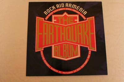 Tumnagel för auktion "V/A - ROCK AID ARMENIA - THE EARTHQUAKE ALBUM - VINYL"