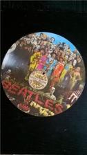 Tumnagel för auktion "The Beatles Sgt. Pepper's Lonely Hearts Club Band LP Pic PHO 7027 Jan 1979"