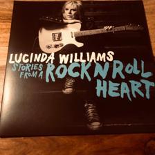 Tumnagel för auktion "LUCINDA WILLIAMS/STORIES FROM A ROCK N ROLL HEART/2023/TOPPSKICK"