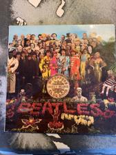 Tumnagel för auktion "The Beatles Sgt Peppers lonely hearts club band"