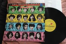 Tumnagel för auktion "ROLLING STONES - SOME GIRLS (SWE 1A PRESS, uncensored inner) MISS YOU"