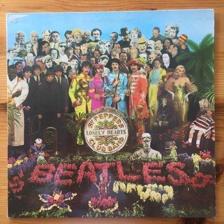 Tumnagel för auktion "THE BEATLES - SGT. PEPPER`S LONELY HEARTS CLUB BAND 1967 ( SWE PRESS )"