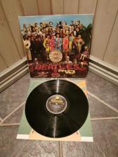 Tumnagel för auktion "Beatles Sgt Peppers lonely hearts club band LP"