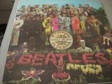 Tumnagel för auktion "The BEATLES-Sgt Pepers Lonely Hearts Club Band UK-67 PARLOPH"