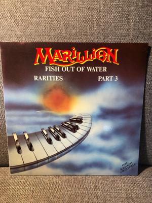 Tumnagel för auktion "Marillion - Fish Out of Water, Part 3 (Northlake Records, 1986) LP i fint skick."