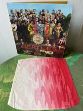 Tumnagel för auktion "THE BEATLES - SGT. PEPPERS LONELY HEARTS CLUB BAND PCS 7027 UK ORIGINAL STEREO"