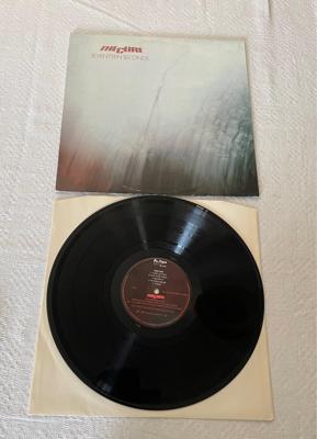 Tumnagel för auktion "The Cure - Seventeen seconds LP vinyl "