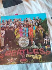 Tumnagel för auktion "BEATLES - SGT PEPPERS LONELY HEARTS CLUB BAND - RARE JAPANESE RED VINYL"