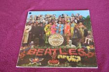 Tumnagel för auktion "LP  Beatles - Sgt Peppers Lonely Hearts"