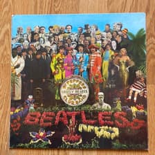 Tumnagel för auktion "Beatles: Sgt Peppers Lonely hearts club band (1967)"