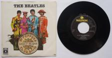 Tumnagel för auktion "** The Beatles - SGT. Pepper's Lonely Hearts Club Band  7" SWE **"