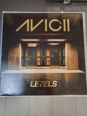 Tumnagel för auktion "Avicii levels 12” EP LP maxi singel vinyl lp numrerad 521 av 1000"