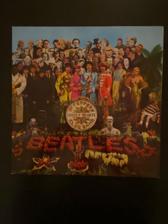 Tumnagel för auktion "Beatles, Sgt. Peppers Lonely Hearts Club Band, LP från 1967 Press 1A 062-04177"