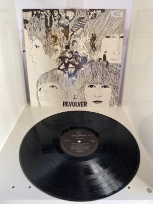 Tumnagel för auktion "Vinyl LP  -  The Beatles - Revolver"