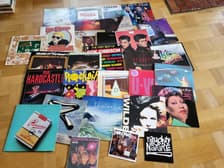 Tumnagel för auktion "Parti Paket Vinyl LP-skivor - rock, pop, synth mm Kebnekaise, Lou Reed mfl"