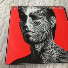 Tumnagel för auktion "Rolling Stones ”Tattoo you” German/european original first press 1981 Excellent!"