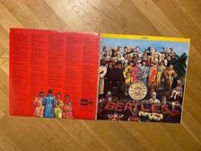 Tumnagel för auktion "The Beatles "Sgt. Peppers Lonely Hearts Club Band""