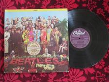 Tumnagel för auktion "LP: BEATLES Sgt Pepper´s Lonely Hearts Club Band (1967) USA-press!"