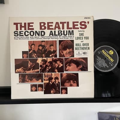 Tumnagel för auktion "Beatles - Second Album / Revolver (RARE men fel skiva i fel omslag!!)"
