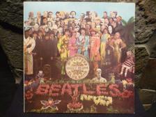 Tumnagel för auktion "THE BEATLES - Sgt. Peppers Lonely Hearts Club Band, 1967"