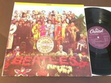 Tumnagel för auktion "THE BEATLES Sgt pepper’s lonely hearts club band LP Can. CAPITOL SMAS 2653"