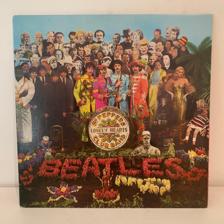 Tumnagel för auktion "Beatles - Sgt Peppers Lonely Hearts Club Band  Snyggt Ex"