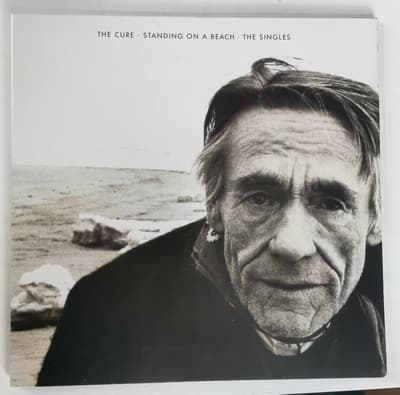 Tumnagel för auktion "The Cure – Standing On A Beach - The Singles"