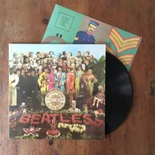 Tumnagel för auktion "The Beatles - Sgt Peppers Lonely Hearts Club Band LP"