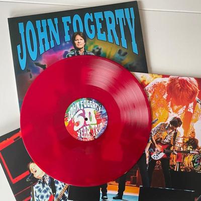 Tumnagel för auktion "John Fogerty Live At Red Rocks - Röd vinyl"