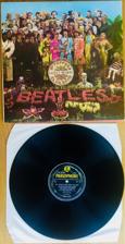 Tumnagel för auktion "Vinyl LP Beatles Sgt Peppers lonely hearts club band"