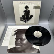 Tumnagel för auktion "Tracy Chapman - Crossroads 1989 Alternativ Rock Folk LP Vinyl Retro Vintage"