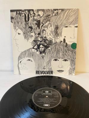 Tumnagel för auktion "Beatles - Revolver Swe press! Snyggt Ex !"
