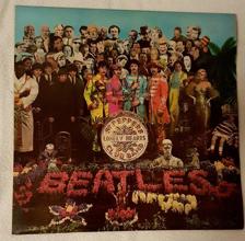 Tumnagel för auktion "THE BEATLES-Sgt. Peppers Lonely Hearts Club Band, UK press, Parlophone, PCS 7027"