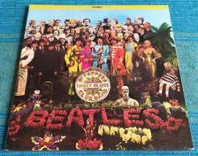 Tumnagel för auktion "Beatles – Sgt. Pepper's Lonely Hearts Club Band, CAN-67/80 Re, FINT EX!!"