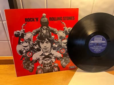 Tumnagel för auktion "The Rolling Stones - Rock 'N' Rolling Stones UK press"