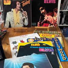 Tumnagel för auktion "Elvis Presley vinyl samling 8st lp vinyl rock n roll blues soul gospel 50 tal"