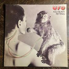 Tumnagel för auktion "UFO - No Heavy Petting 1976. UK Press! M SCHENKER. Prog-rock. LP"