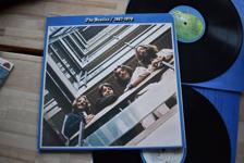 Tumnagel för auktion "The Beatles 1967 - 1970 2 LP EMI Apple UK pop rock John Lennon McCartney"