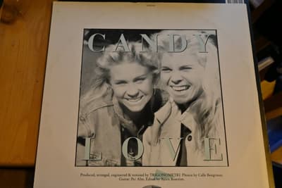 Tumnagel för auktion "Lili & Sussie – Stay /candy love maxi skivan i grymt bra skick"