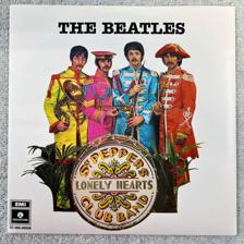 Tumnagel för auktion "THE BEATLES Sgt Peppers Lonely Hearts Club Band 7" -78 Swe 7C 006-06838 "